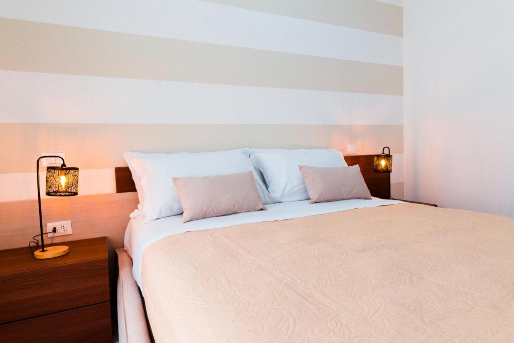 LUXURY NAPOLITANO room 3
